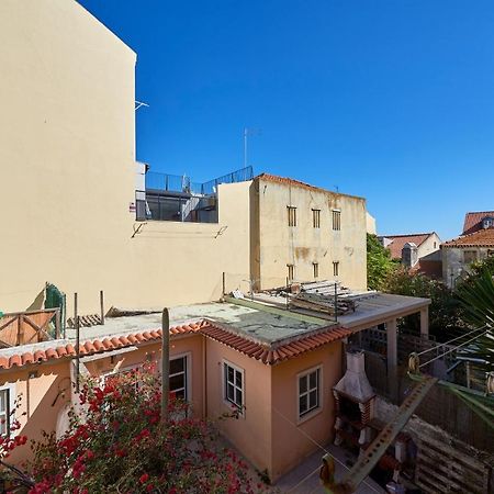 Aesthetic Riverview Apartment In Historical Lissabon Exterior foto
