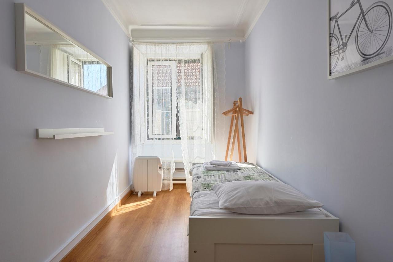 Aesthetic Riverview Apartment In Historical Lissabon Exterior foto