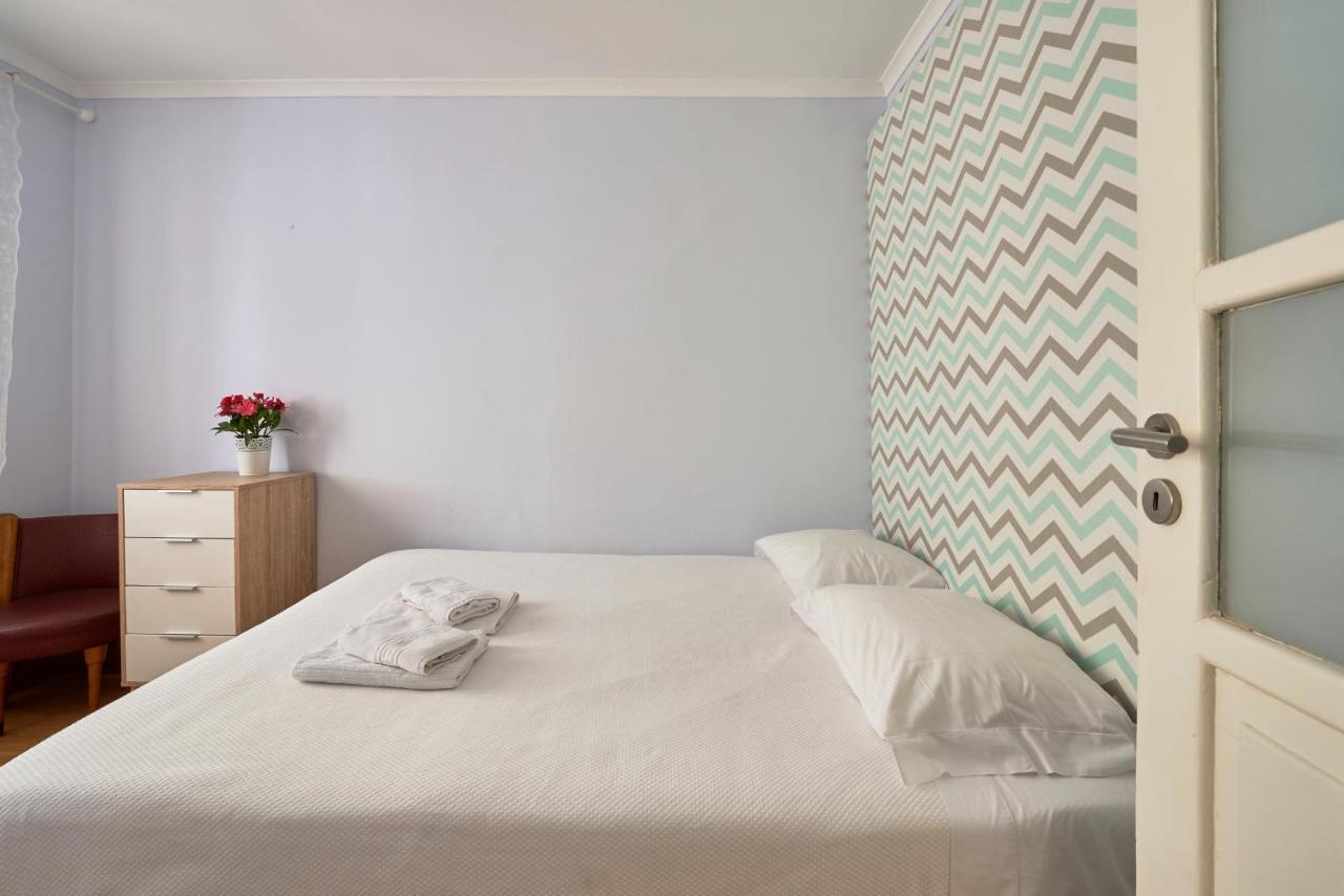 Aesthetic Riverview Apartment In Historical Lissabon Exterior foto